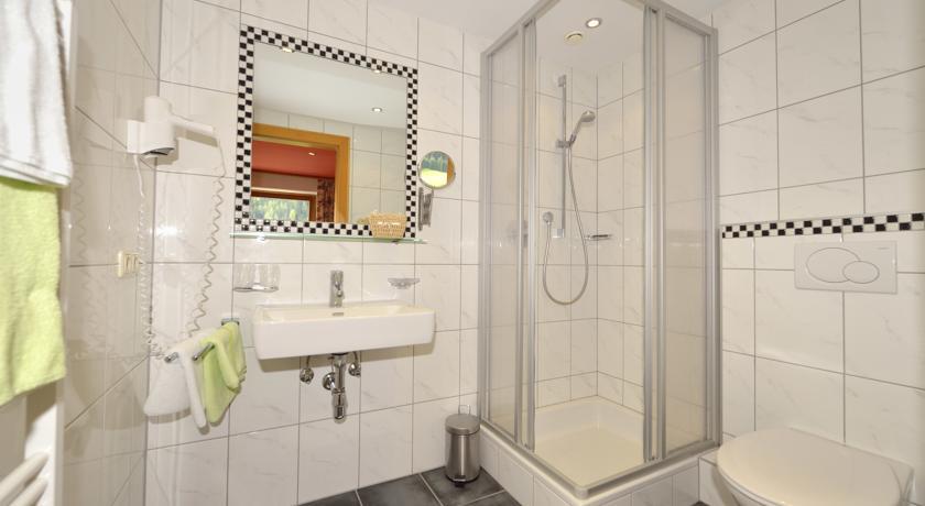 Hotel Garni Viktoria St. Anton am Arlberg Zimmer foto